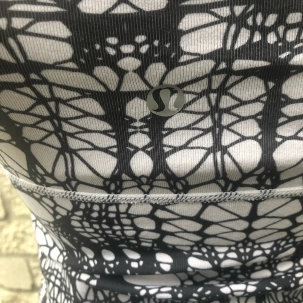 Lululemon Glacier Lace Top BD1